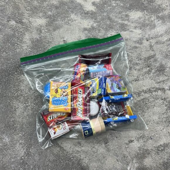 ZURU MINI BRANDS Lot Of 16 Some Duplicates Food Store Shelf - Picture 6 of 7